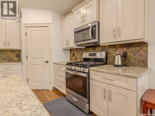 4820 Mccombie Crescent, Regina, SK - Indoor Photo Showing Kitchen