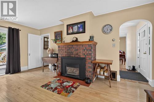 155 Pine St, Sault Ste. Marie, ON - Indoor Photo Showing Living Room With Fireplace