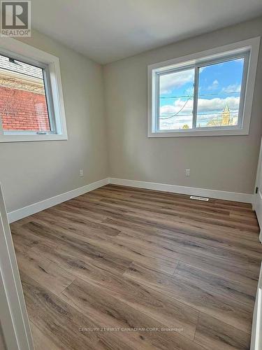 D - 200 CENTRE STREET , St. Thomas, Ontario N5R 3A5 5