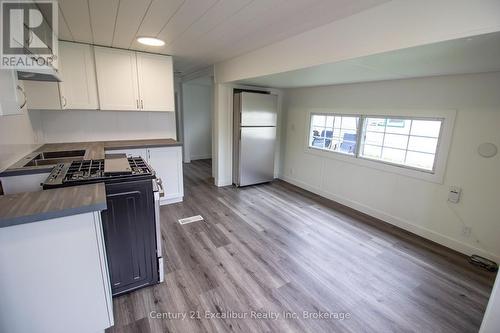 422 Pine Pass Road N, Centre Wellington, ON - Indoor