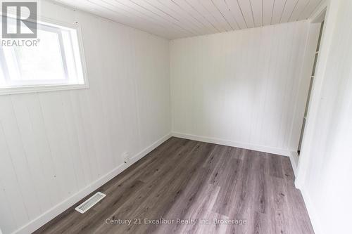 422 Pine Pass Road N, Centre Wellington, ON - Indoor Photo Showing Other Room