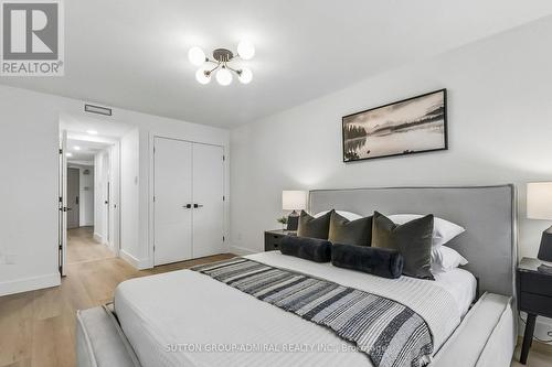 301 - 3900 Yonge Street, Toronto, ON - Indoor Photo Showing Bedroom