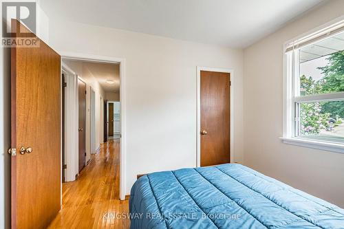 163 Floradale Drive, Mississauga, ON - Indoor Photo Showing Bedroom