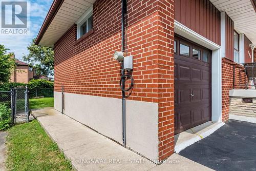 Side walkway to backyard and 2nd entrance to home - 163 Floradale Drive, Mississauga, ON - Outdoor With Exterior
