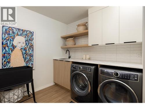 10 Bayview Heights, Coldstream, BC - Indoor Photo Showing Laundry Room