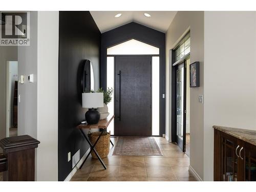 10 Bayview Heights, Coldstream, BC - Indoor Photo Showing Other Room