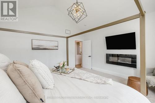 75 Moonstone Road E, Oro-Medonte, ON - Indoor With Fireplace