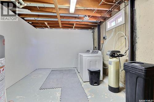 275 Rodenbush Drive, Regina, SK - Indoor Photo Showing Other Room