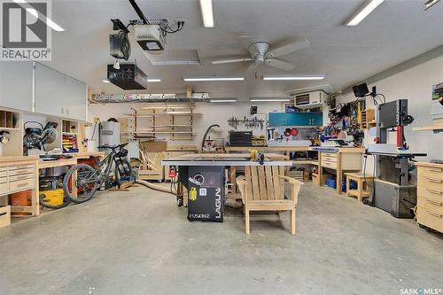 275 Rodenbush Drive, Regina, SK - Indoor Photo Showing Garage