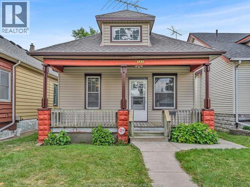 489 MCKAY AVENUE  Windsor, ON N9B 1Z7