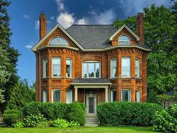 598 Park Avenue  Chatham, ON N7M 1X2