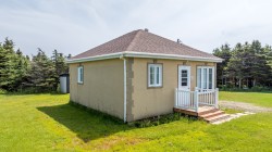45 Ch. du Quai S.  Les Îles-De-La-Madeleine, QC G4T 8B3