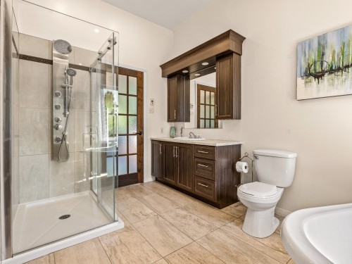 Salle de bains - 37 Ch. Mercier, Bury, QC - Indoor Photo Showing Bathroom