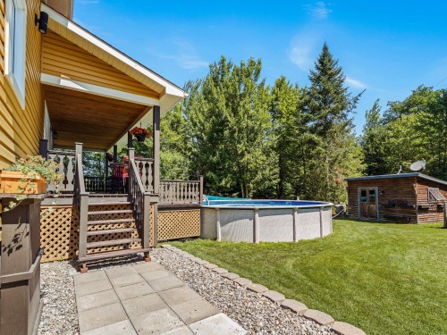 Extérieur - 37 Ch. Mercier, Bury, QC - Outdoor With Above Ground Pool