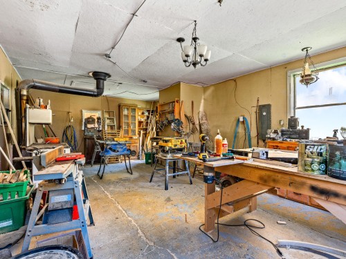 Atelier - 37 Ch. Mercier, Bury, QC - Indoor