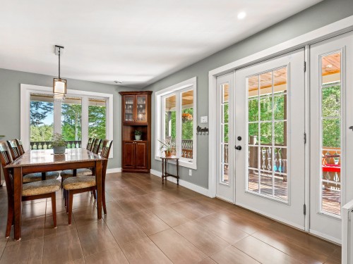 Hall d'entrée/Vestibule - 37 Ch. Mercier, Bury, QC - Indoor Photo Showing Dining Room
