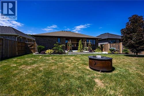 7 Stonebridge Place, Simcoe, ON - Outdoor