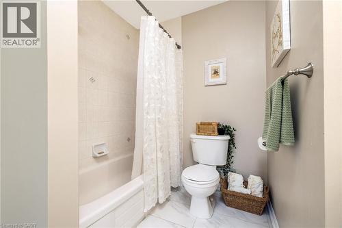 619 Porter Way, Milton, ON - Indoor Photo Showing Bathroom