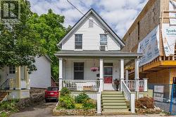 15 LOWREY STREET  Ottawa, ON K1Y 2S5