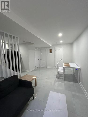 7060 Airport Road, Mississauga, ON 