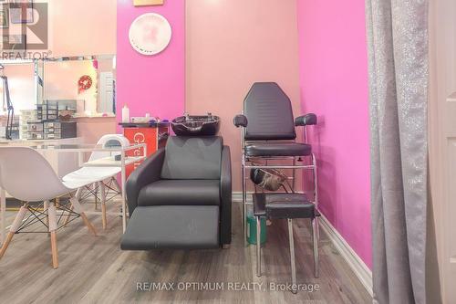 7060 Airport Road, Mississauga, ON 