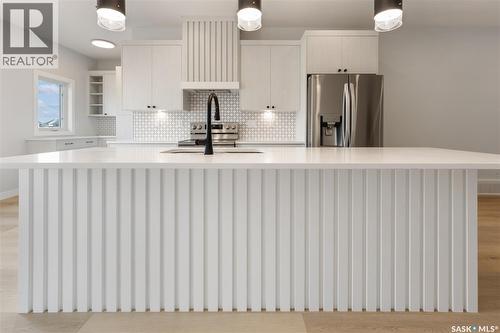 371 Leskiw Bend, Saskatoon, SK - Indoor Photo Showing Kitchen