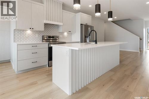 371 Leskiw Bend, Saskatoon, SK - Indoor Photo Showing Kitchen With Upgraded Kitchen