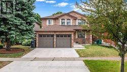 11 DONALDSON DRIVE  Brampton, ON L6Y 3H1