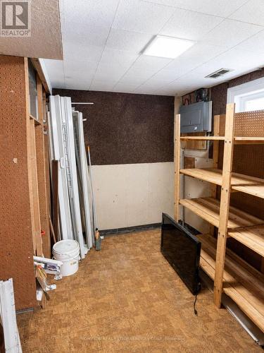 25 Lehar Crescent, Toronto, ON - Indoor Photo Showing Other Room