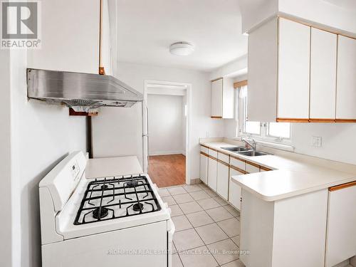 25 Lehar Crescent, Toronto, ON - Indoor Photo Showing Kitchen With Double Sink