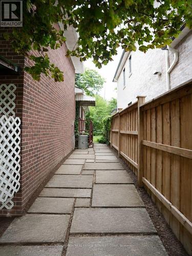 25 Lehar Crescent, Toronto, ON - Outdoor With Exterior