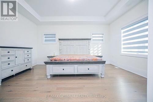 53 Kinburn Crescent, Vaughan, ON - Indoor Photo Showing Bedroom