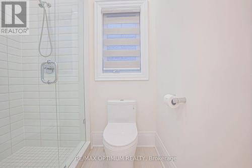 53 Kinburn Crescent, Vaughan, ON - Indoor Photo Showing Bathroom