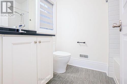 53 Kinburn Crescent, Vaughan, ON - Indoor Photo Showing Bathroom