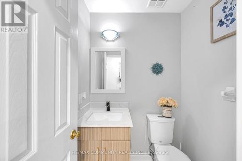 5326 Segriff Drive, Mississauga, ON - Indoor Photo Showing Bathroom