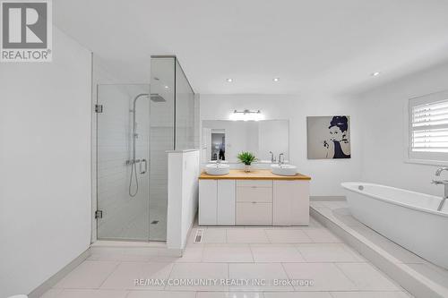 5326 Segriff Drive, Mississauga, ON - Indoor Photo Showing Bathroom