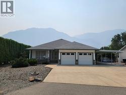 423 Vanderlinde Drive  Keremeos, BC V0X 1N2