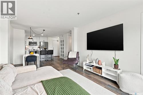 301 235 Herold Terrace, Saskatoon, SK - Indoor Photo Showing Living Room