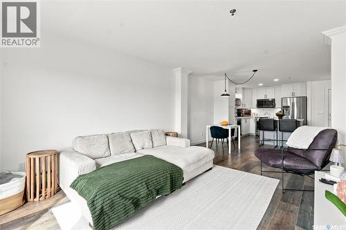 301 235 Herold Terrace, Saskatoon, SK - Indoor Photo Showing Living Room