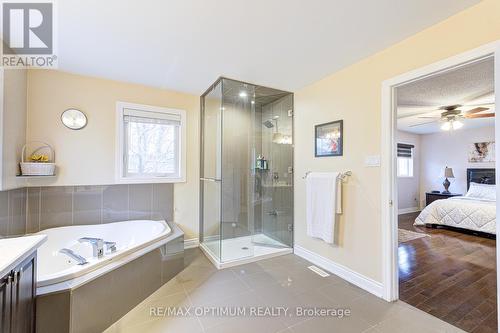 1466 Willowvale Gardens, Mississauga, ON - Indoor Photo Showing Bathroom