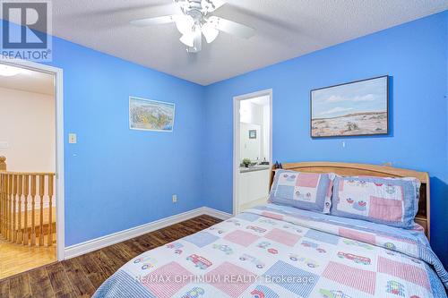1466 Willowvale Gardens, Mississauga, ON - Indoor Photo Showing Bedroom