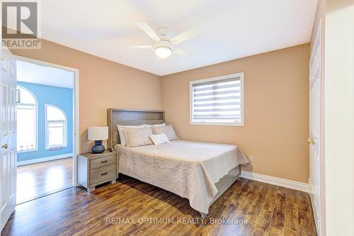 1466 Willowvale Gardens, Mississauga, ON - Indoor Photo Showing Bedroom