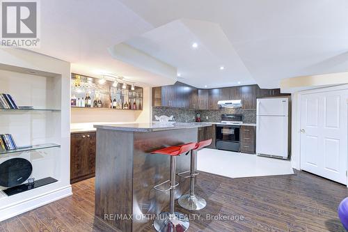 1466 Willowvale Gardens, Mississauga, ON - Indoor Photo Showing Kitchen