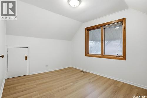 4015 2Nd Avenue, Regina, SK - Indoor Photo Showing Other Room