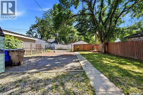 4015 2Nd Avenue, Regina, SK - Outdoor