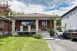 76 GOODERHAM DRIVE  Toronto, ON M1R 3G7