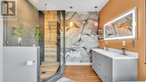 644 Roselaire Trail, Mississauga, ON - Indoor Photo Showing Bathroom