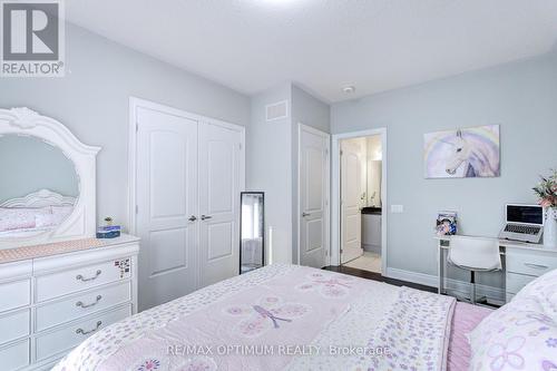 8 Lyle Way, Brampton, ON - Indoor Photo Showing Bedroom