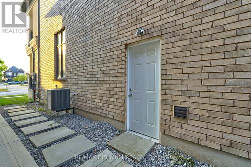 8 Lyle Way, Brampton, ON - Outdoor With Exterior