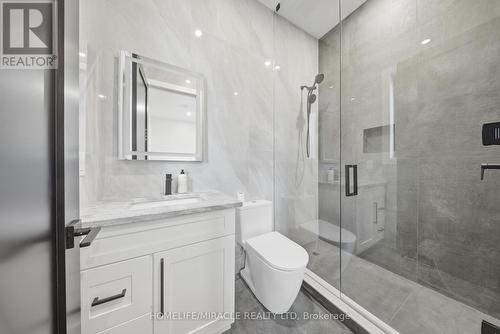 1653 Glenburnie Road, Mississauga, ON - Indoor Photo Showing Bathroom